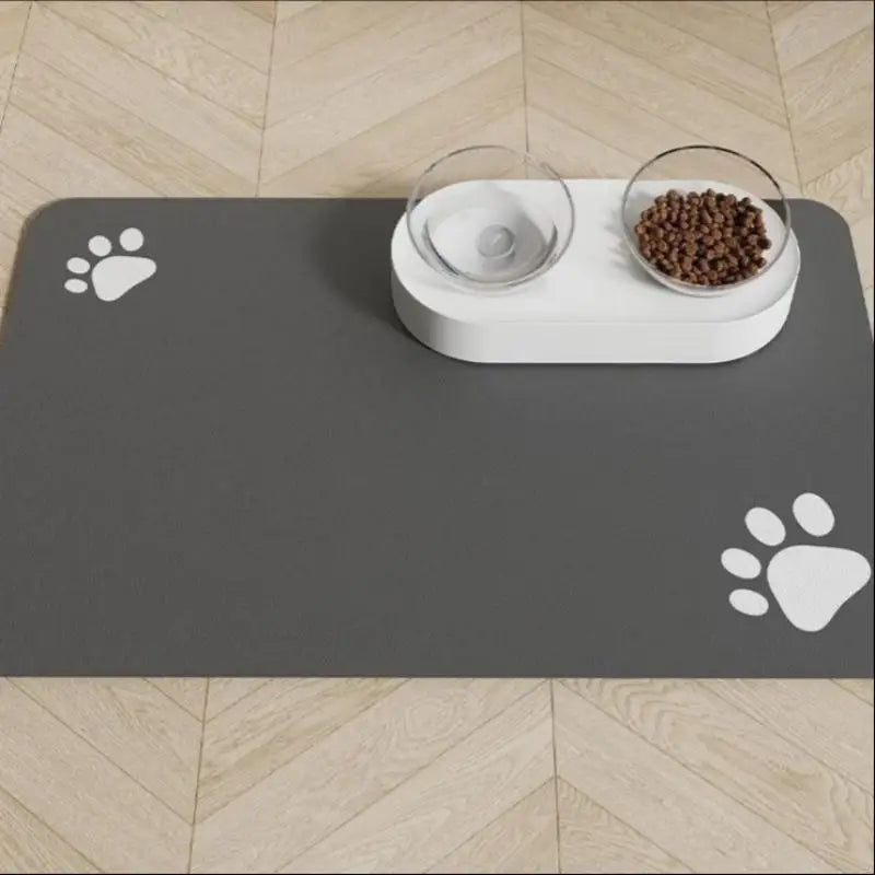 Alfombrilla Impermeable y Absorbente para Comederos de Perros y Gatos